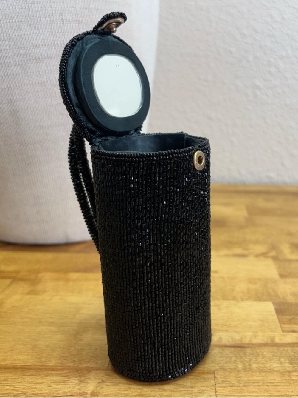 Vintage Beaded Cylinder Vanity Case Wristlet Black Mirror Lid - Picture 6 of 8